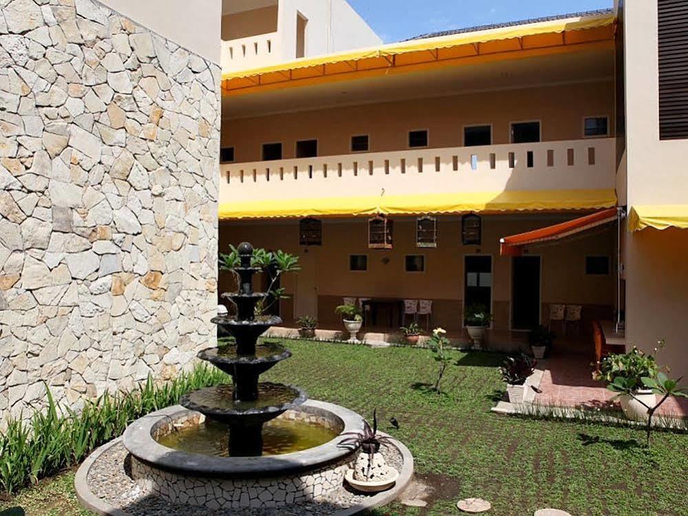 Roemah Moesi Otel Medan Dış mekan fotoğraf